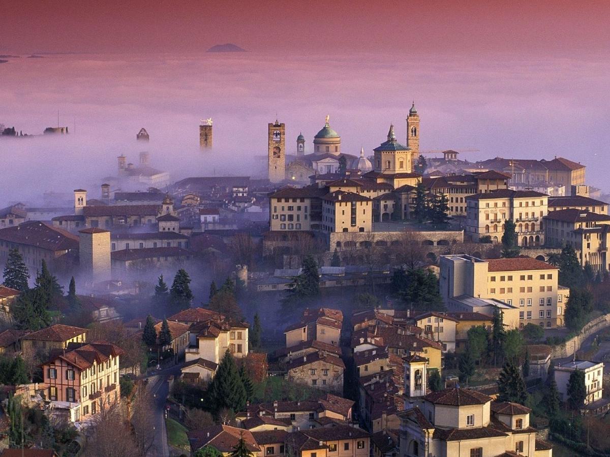 Indisparte Suites Bergamo Eksteriør billede